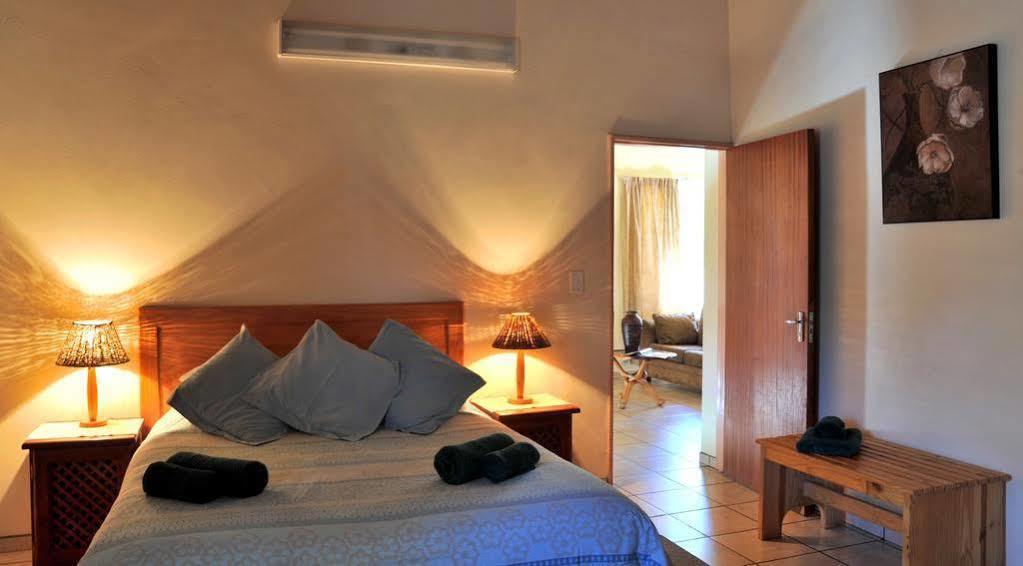 Komati River Chalets Komatipoort Buitenkant foto